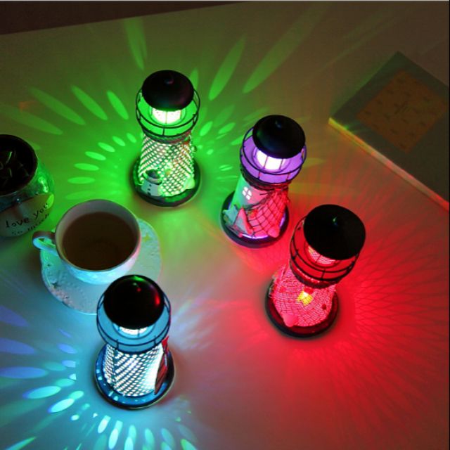 Đèn led hải đăng trang trí đổi màu