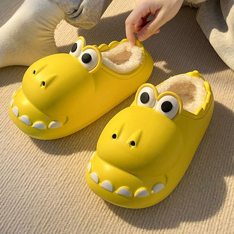 Dép Đi Trong Nhà Phong Cách Mới Họa Tiết Khủng Long Hoạt Hình Dễ Thương Chất Lượng Cao Chống Va Chạm Chống Thấm Nước Giữ Ấm Mùa Đông Cho Nữ