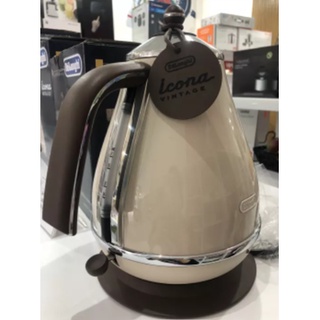 Ấm siêu tốc DELONGHI KBOV2001 BG màu be