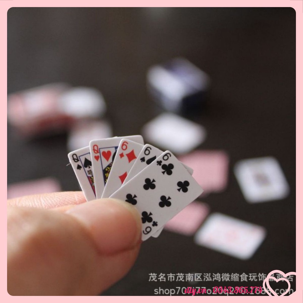 Mô hình bộ bài tây poker mini tí hon phụ kiện trang trí đồ chơi DIY