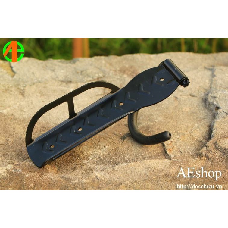 Giá treo xe đạp lên tường thép sơn tĩnh điện