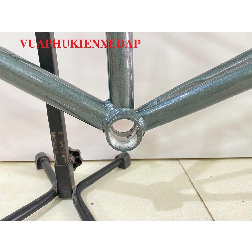 Khung càng xe đạp thể thao Bánh 700c Khung hợp kim nhôm