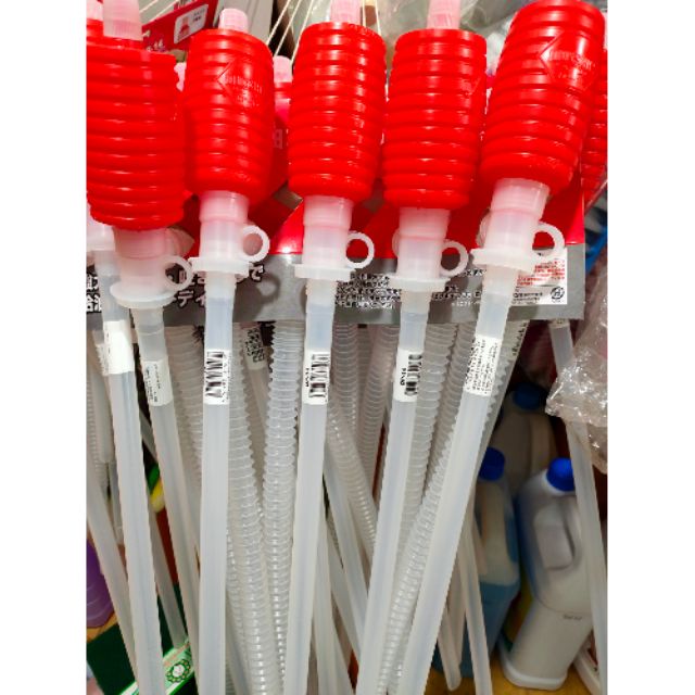 Dụng cụ bơm hút chất lỏng cầm tay dễ sử dụng