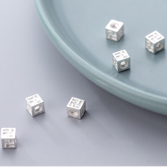 SỈ SIÊU RẺ  Charm bạc khối lập phương khắc chữ Vạn hàng đẹp - Bạc xịn loại 1, PH028