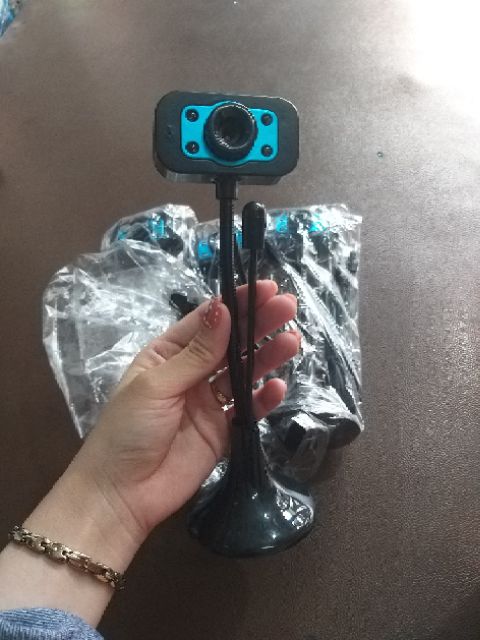 Webcam cho bé học chống dịch | BigBuy360 - bigbuy360.vn