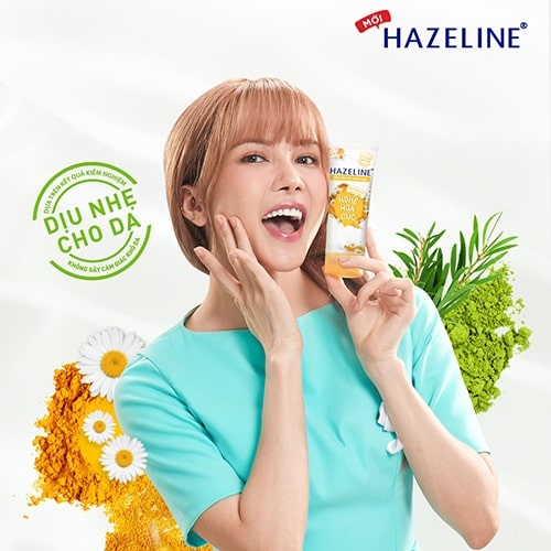 Sữa rửa mặt trắng da ngừa mụn Hazeline Nghệ Hoa Cúc