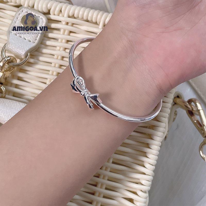 ✨✨Vòng Tay Đính Nơ Cảm Giác Chạm Cao Cấp Thiết Kế Sang Trọng Thời Trang Cho Nữ