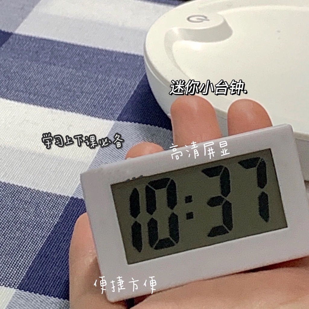 Đồng hồ điện tử mini dễ thương thiết kế đơn giản tiện lợi