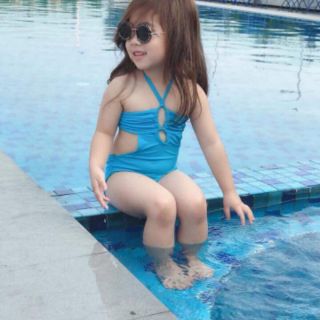 Bộ tắm liền thân bé gái