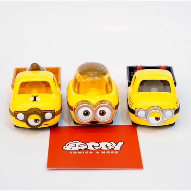 Xe mô hình Disney Tomica Minion