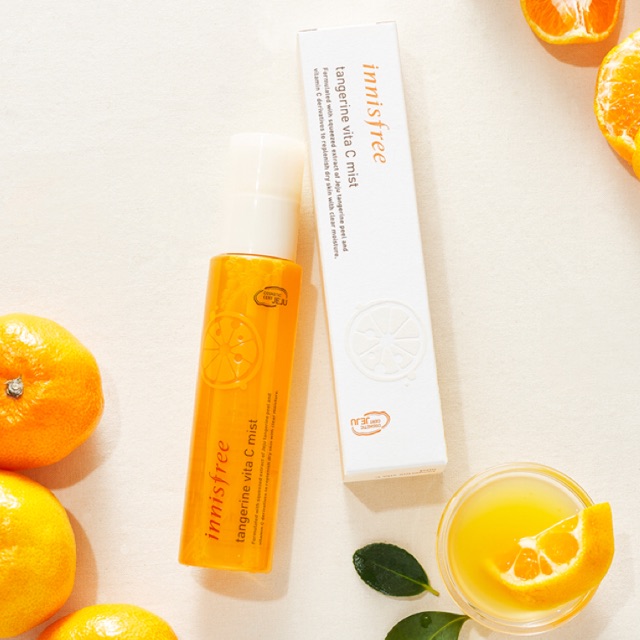 Xịt khoáng dưỡng trắng Innisfree Tangerine Vit C Mist