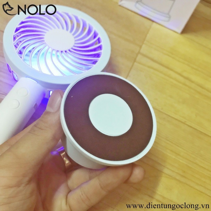 Quạt Cầm Tay Có Đèn Led Model T660 4 Cánh Pin Sạc Có Đế Để Bàn | BigBuy360 - bigbuy360.vn