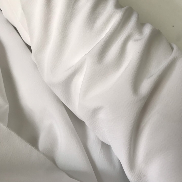 Lụa Gân Trắng, Khổ 1m5 - Chất Mềm, Có Độ Rũ, Co Giãn 2 Chiều Tốt - May Áo dài, Đầm, Thiết Kế