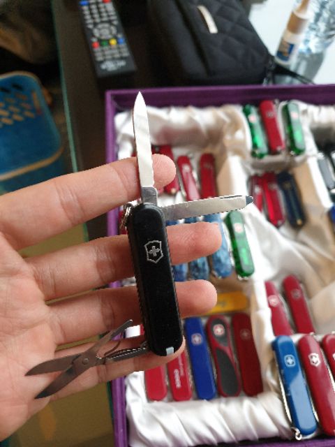 Đồ phượt đa năng treo móc khóa Victorinox classic SD