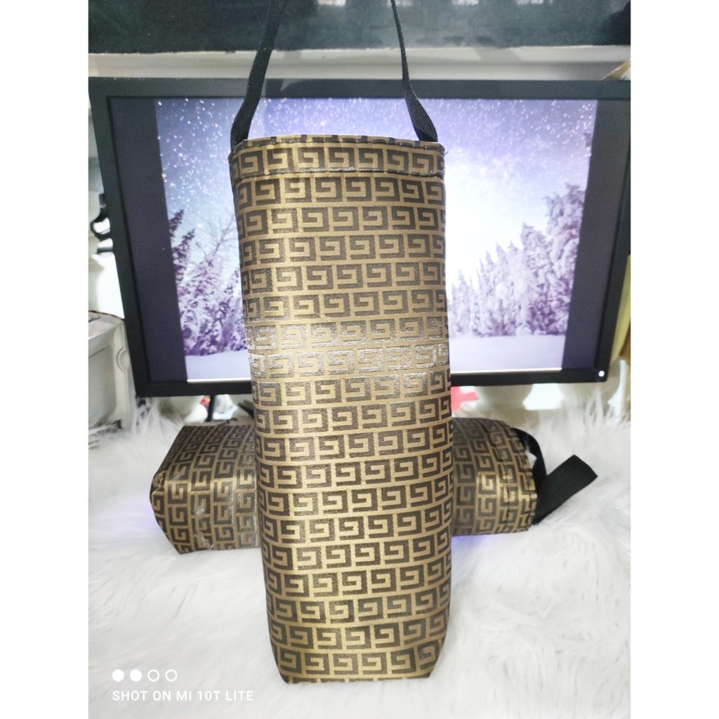 Túi trụ đựng bình giữ nhiệt 1500ml - ngang 10cm x rộng 10cm x cao 28cm