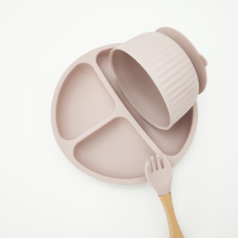 Bộ Dụng Cụ Tập Ăn 4 Món Bằng Silicone Cho Bé