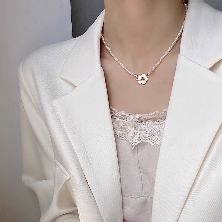 Vòng cổ Đính Ngọc Trai Hình Hoa Thời Trang Dành Cho Nữ