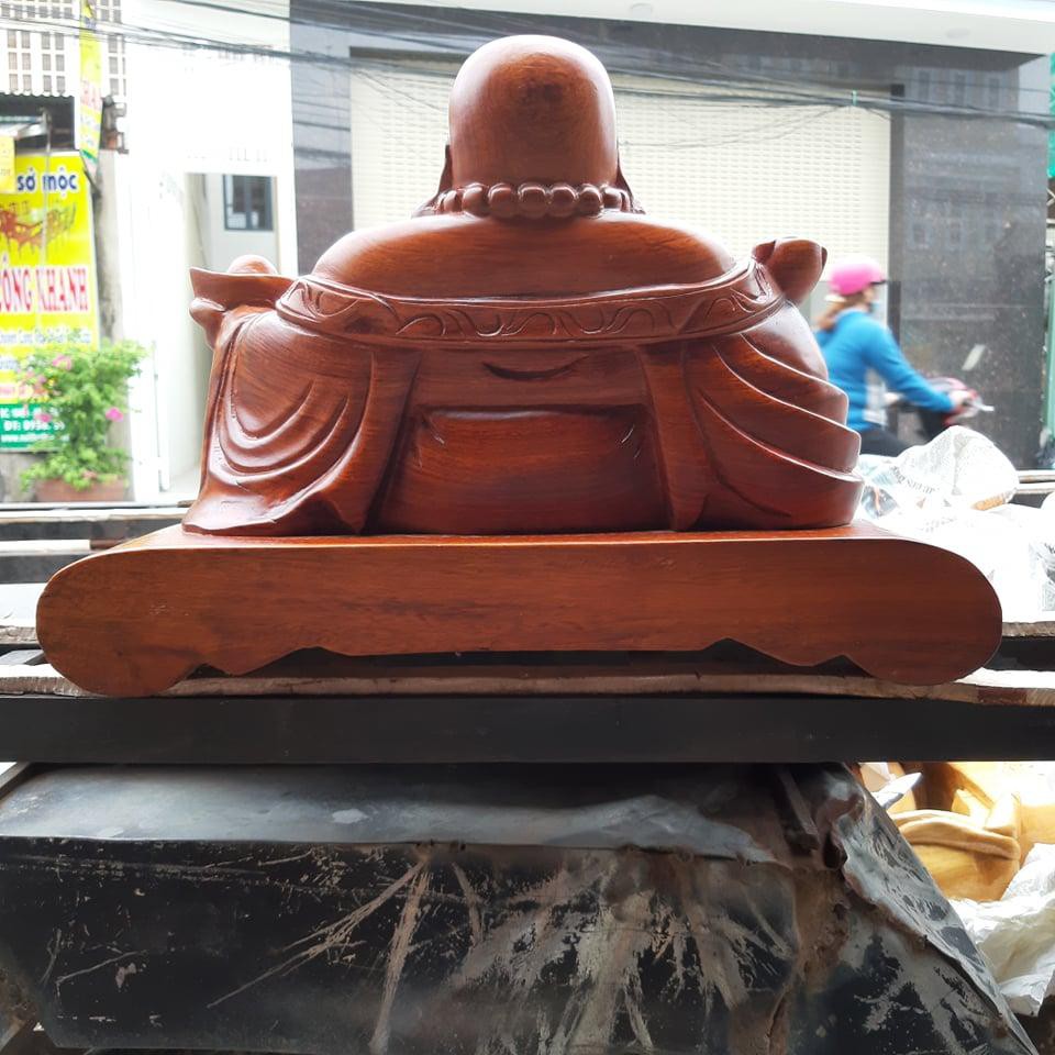Tượng gỗ Phật Di Lặc bằng gỗ hương đế cong ngang 40cm