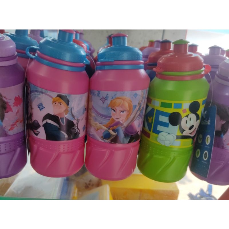 Bình đựng nước cho bé trai