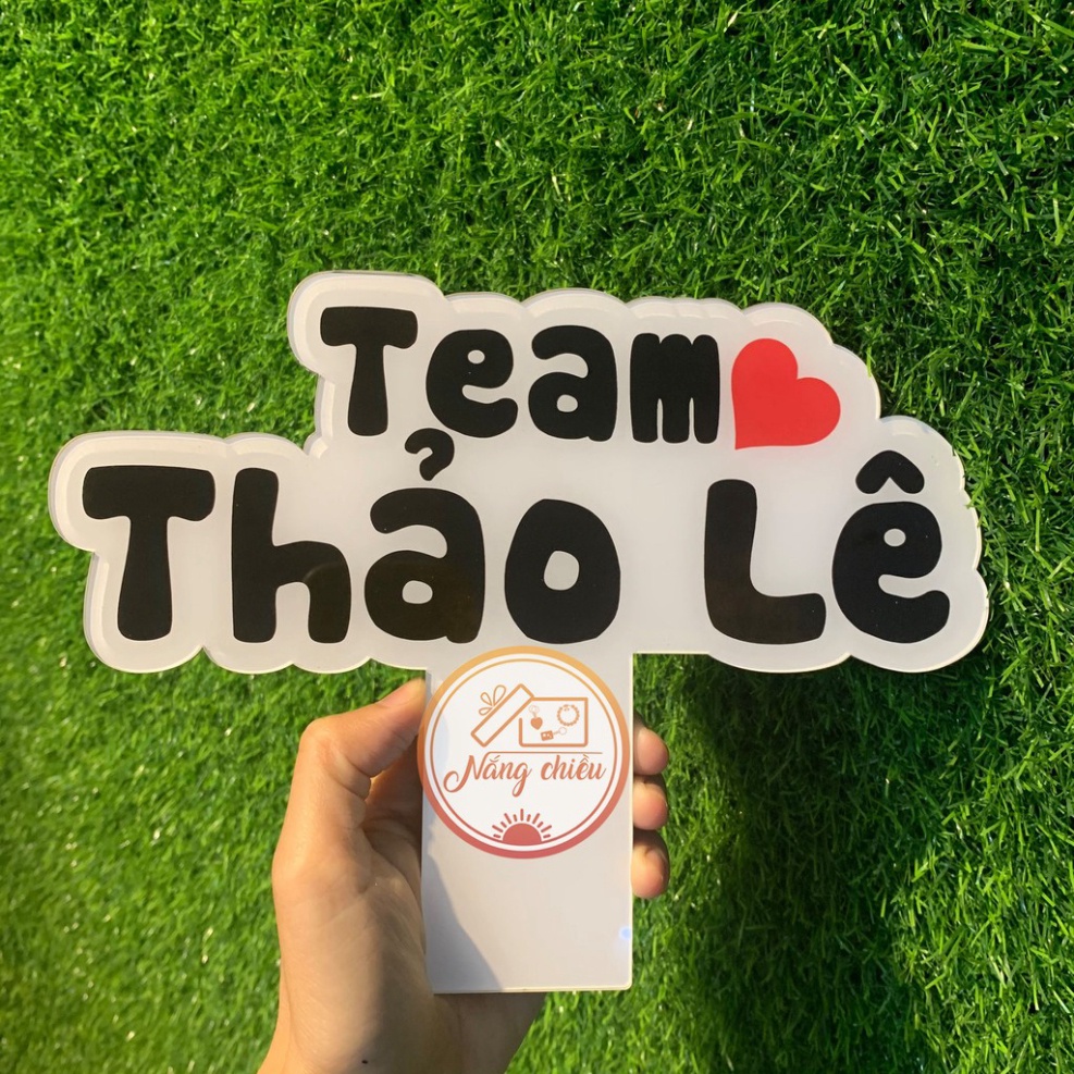 Bảng hiệu cầm tay thiết kế theo yêu cầu | BigBuy360 - bigbuy360.vn