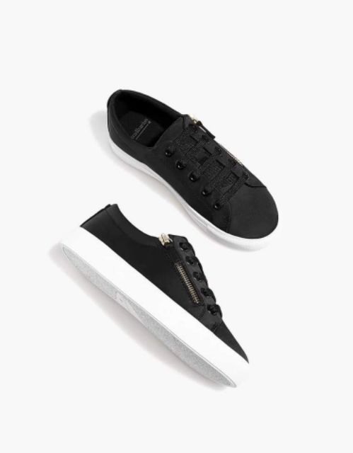 Giày Stradivarius Black plimsolls with zip