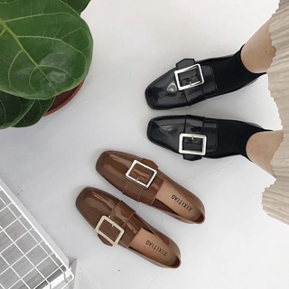 Loafer khoá bản to