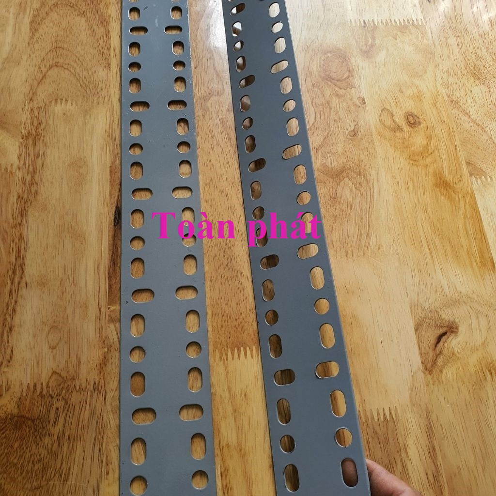 Cây 40cm - Sắt LA Lỗ 6cm (sắt dẹp dày 1.5ly)