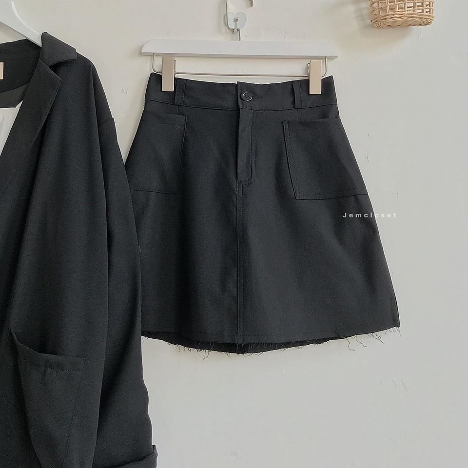 Chân Váy Kaki Ngắn Kiểu Dáng Chữ A Có Quần Lót Trong Cạp Cao Tôn Dáng 2 Màu Đen Trắng Jemcloset - 3188