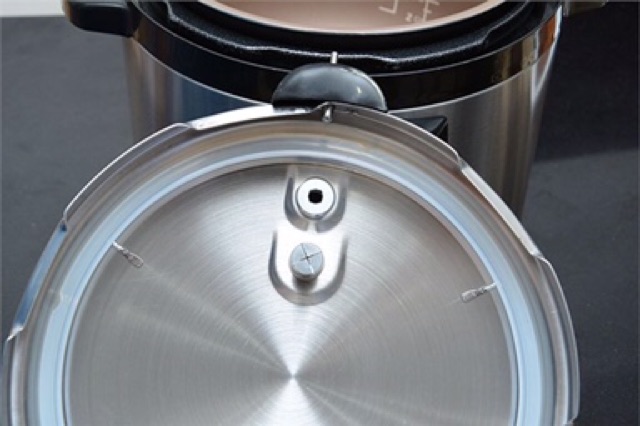 Hàng chính hãng - NỒI ÁP SUẤT ĐIỆN PHILIPS HD2136/65