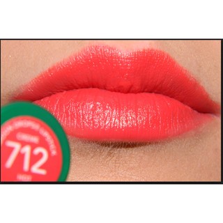 Son thỏi revlon và son dưỡng cháptisk