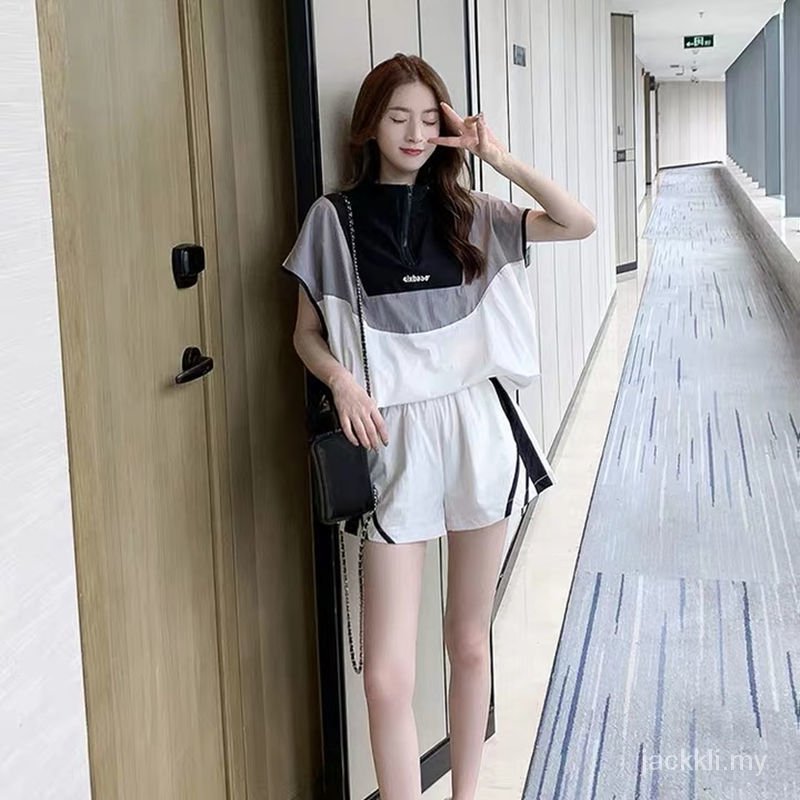 Bộ Đồ Thể Thao Mùa Hè Gồm Áo Và Quần Ngắn Lưng Cao Dáng Rộng Chống Lão Hóa Hàng Mới Dành Cho Bạn Nữ 2021 | BigBuy360 - bigbuy360.vn