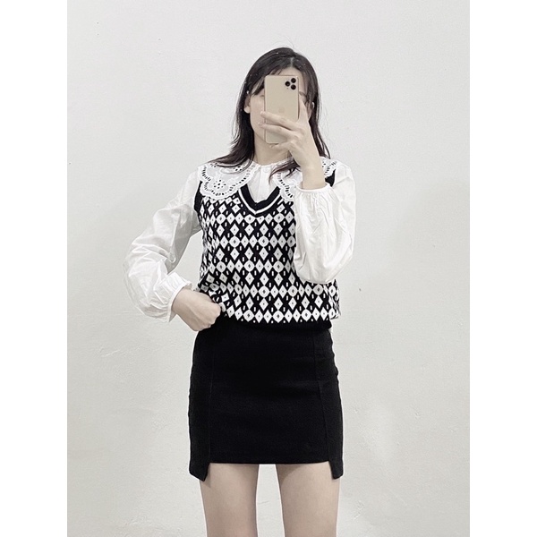 Sơ mi cổ pha hoạ tiết ren tay dài thu đông- dáng basic Hàn Quốc