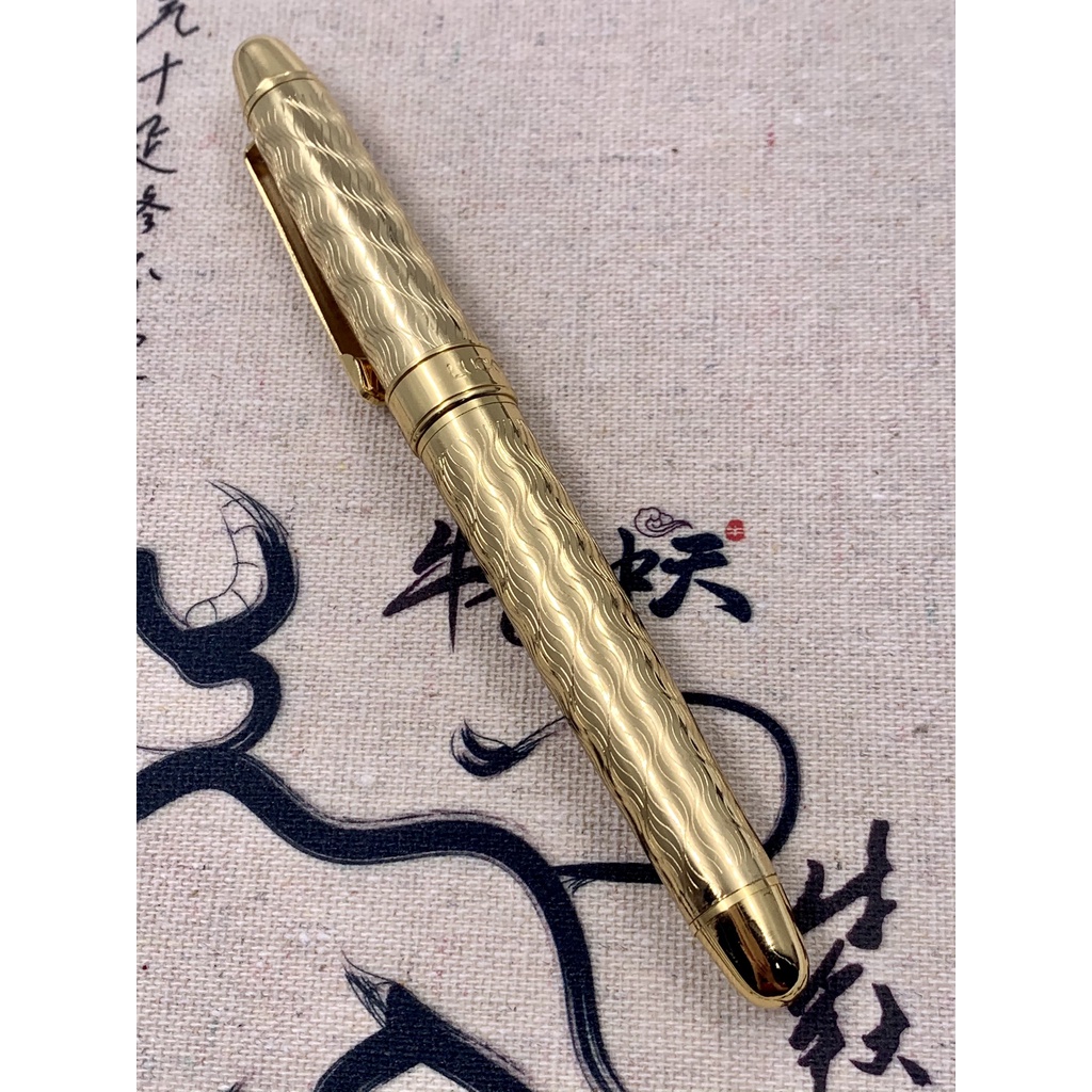 Bút máy cổ WingSung Lucky 2002
