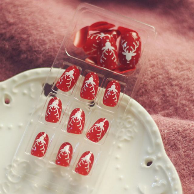 Sỉ 18k móng tay giả