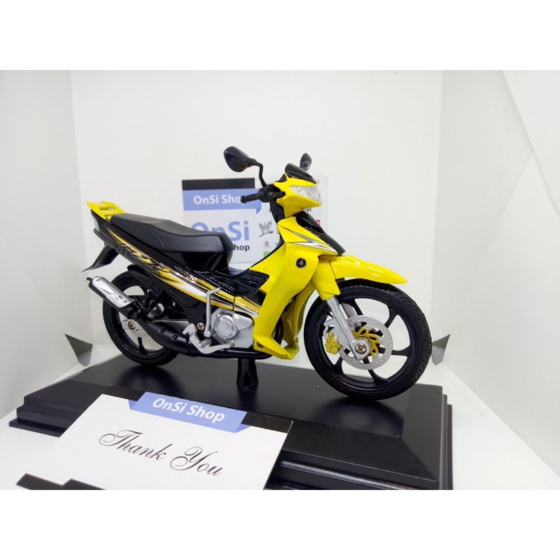 MÔ HÌNH XE YAZ 125cc  VÀNG ĐEN TỈ LỆ 1/12