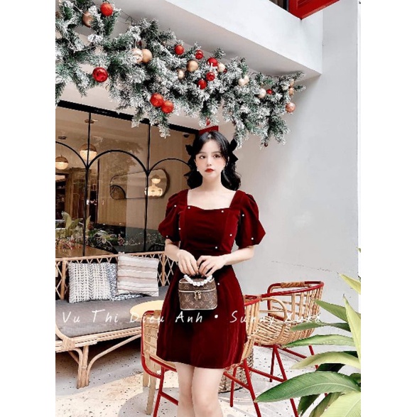 Váy nhung đỏ tiểu thư cổ vuông đính ngọc tay bồng Mie Official Store