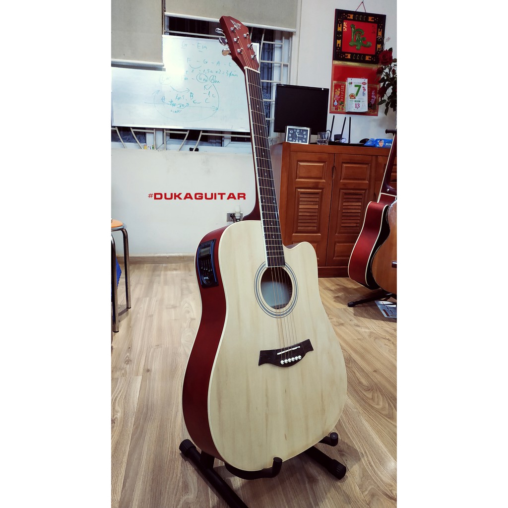 Custom BS-03 Acoustic Guitar - EQ LC5 - Dòng đàn giá rẻ dành cho các bạn hay sinh hoạt CLB, cắm loa