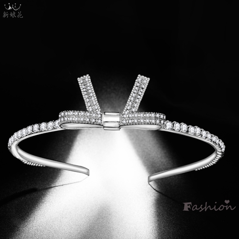 Băng Đô Hình Vương Miện Đính Đá Lấp Lánh Thời Trang Mới