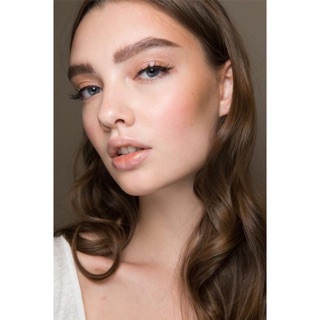 Phấn tạo khối Benefit Hoola Matte Bronzer