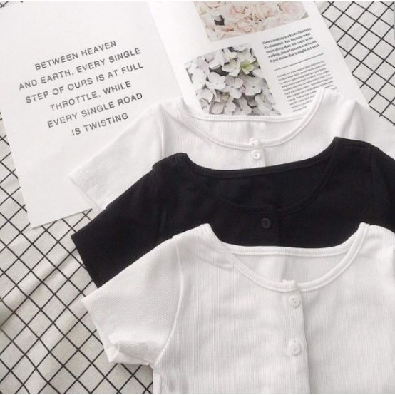 ÁO THUN CROPTOP ÔM BODY TRƠN GÀI NÚT 51