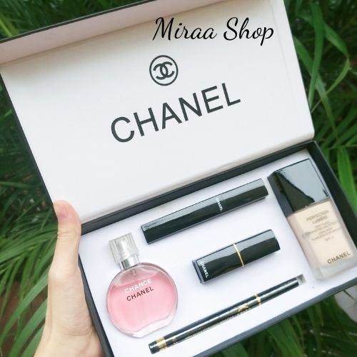 Set trang điểm, set mỹ phẩm nội địa trung Chanel cao cấp 5 món