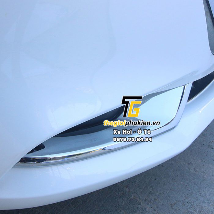 Bộ ốp trang trí đèn gầm trước, đèn sương mù Mazda 3 2020 mạ Crom