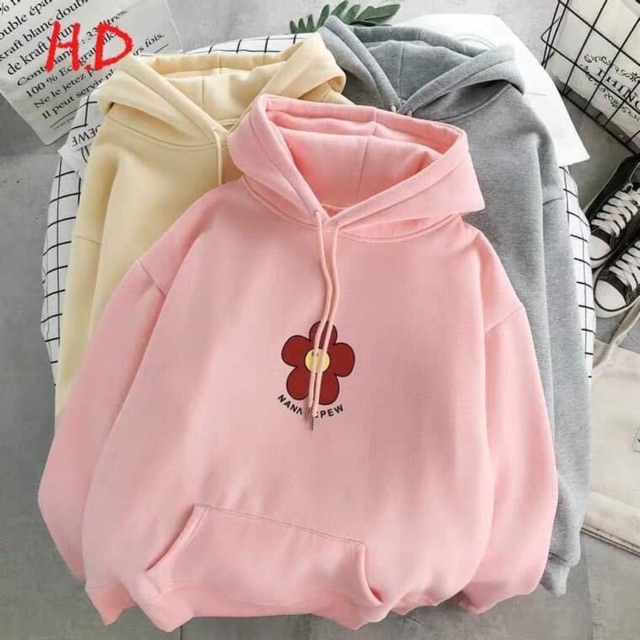 Áo hoodie hoa Nana in ngực HDA1119