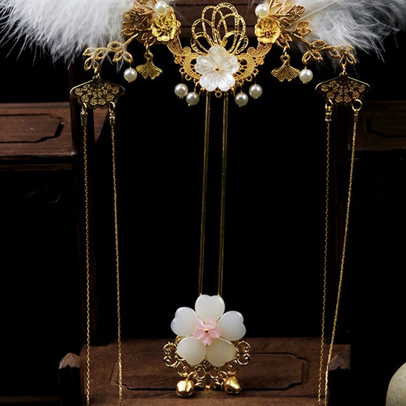 Cài Tóc Hình Vương Miện Đính Lông Vũ Phong Cách Lolita Vintage