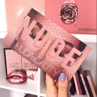 Bảng mắt huda nude