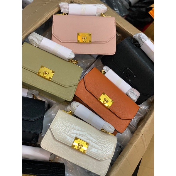 Túi khoá vuông khuy gập da vân rắn size 22 k hộp