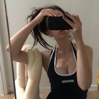 Áo croptop cổ yếm phong cách cực xinh