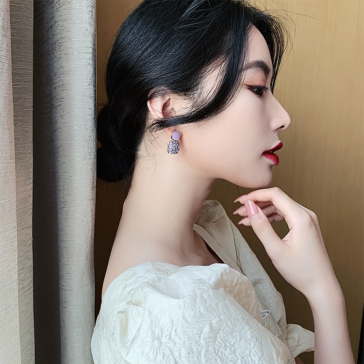 Khuyên Tai Nữ Đính Đá Sang Trọng