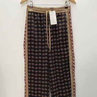 Quần lụa Zara dáng suông