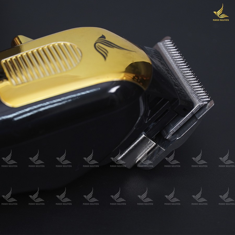 Tông đơ cắt tóc AKUMA M28 - Chuyên Fade - Pin 4h40p - Tặng kèm dầu tra - Bảo hành 6 tháng